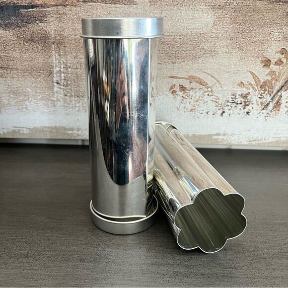 Pampered Chef Set of 2 Bread Baking Containers - Picture 3 of 6